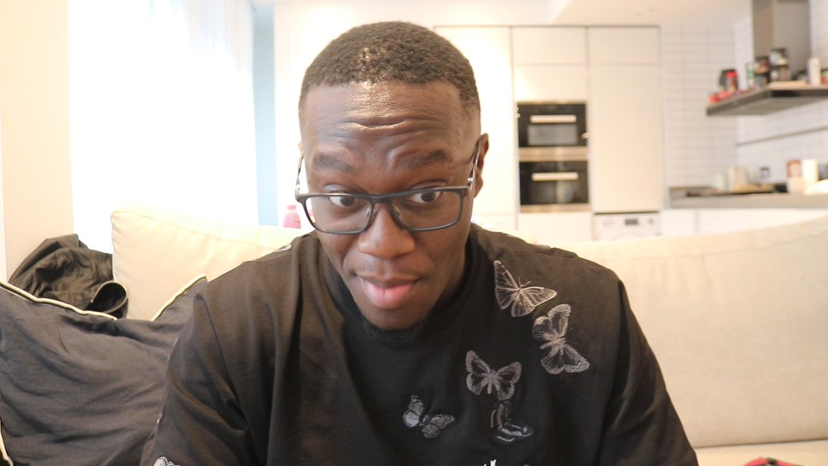 Deji's tweet photo. my bro got robbed
https://t.co/hHUMKkg7GN https://t.co/FPq3jzpJnH