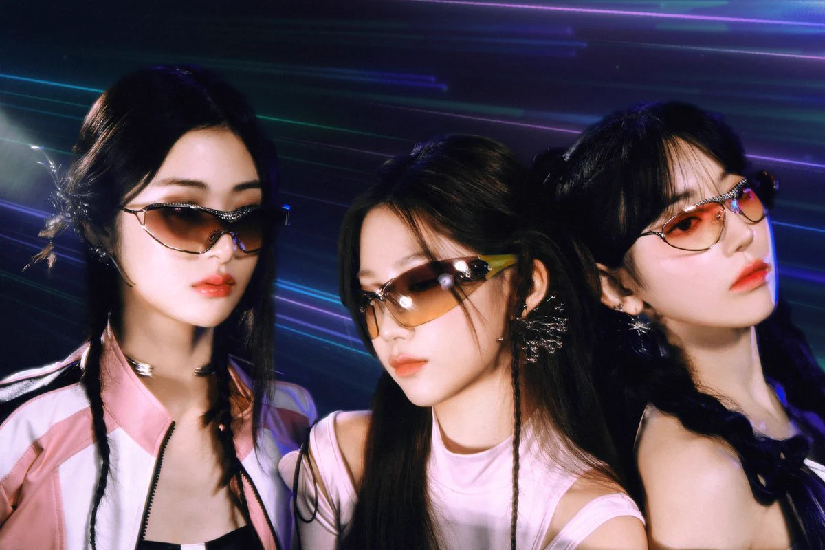 HUH YUNJIN GLOBAL on X: 