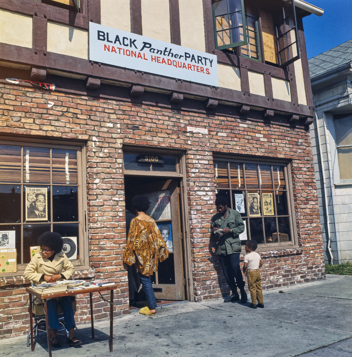 kamaufranklin's tweet photo. October 15, 1966, the Black Panther Party for Self-Defense was founded as a revolutionary Black formation to challenge oppression &amp; fight for self-determination. It stood in solidarity with other oppressed people around the world against Western imperialism &amp; settler colonialism https://t.co/Ec7Qak7C25