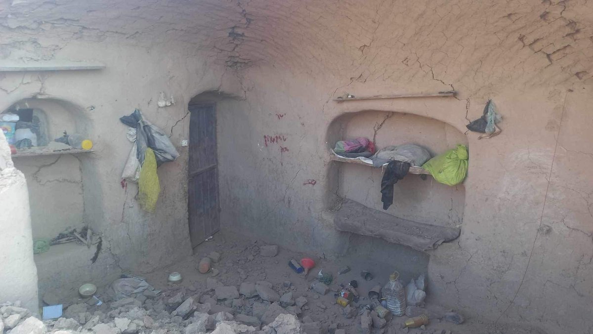 karadahproject's tweet photo. Even with threatening earthquake aftershocks, our courageous and committed team is providing warm blankets, clothes, and food to Afghans who have lost everything with little hope for recovery in the moment.

Click. Contribute. Change the World.
https://t.co/fGLciFtss8 https://t.co/fMqV5W4xSx
