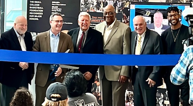 smcollegehoops's tweet photo. More photos from last night's Grand Opening of the Tribute to Small College Basketball.  What a special night!  @NCAADIII @NCAADII @NAIA @TheNCCAA @HyVeeArena @ExhibitAssociat https://t.co/f4GlSdvWHZ