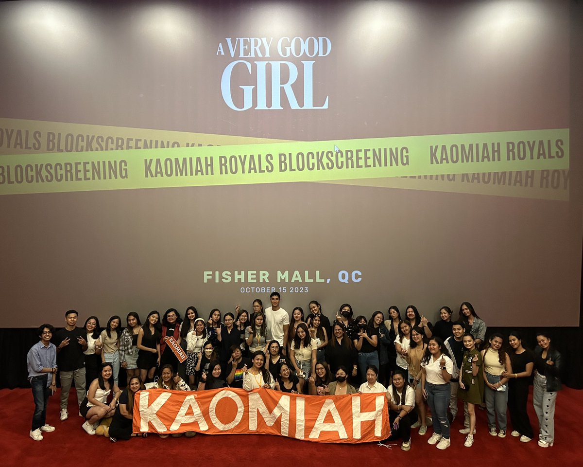 KaoMiahOFC's tweet photo. #AVeryGoodGirl Blockscreening by #KaoMiah Royals Official.

Thank you to all the attendees for coming, to team bahay for making the tag trending, to sponsors for making this possible, to management for suggesting and allowing us to do this, to admins for pushing this through

+++ https://t.co/zvz2WUNaRx