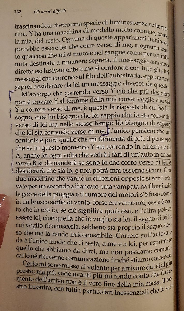 Le domeniche passate a casa a leggere e cucinare, e viaggiare con il pensiero, 
che sembra tutto surreale, 
tutto oscuro nella chiarezza del realismo degli amori impossibili
Buon centenario #Calvino100
#15Ottobre