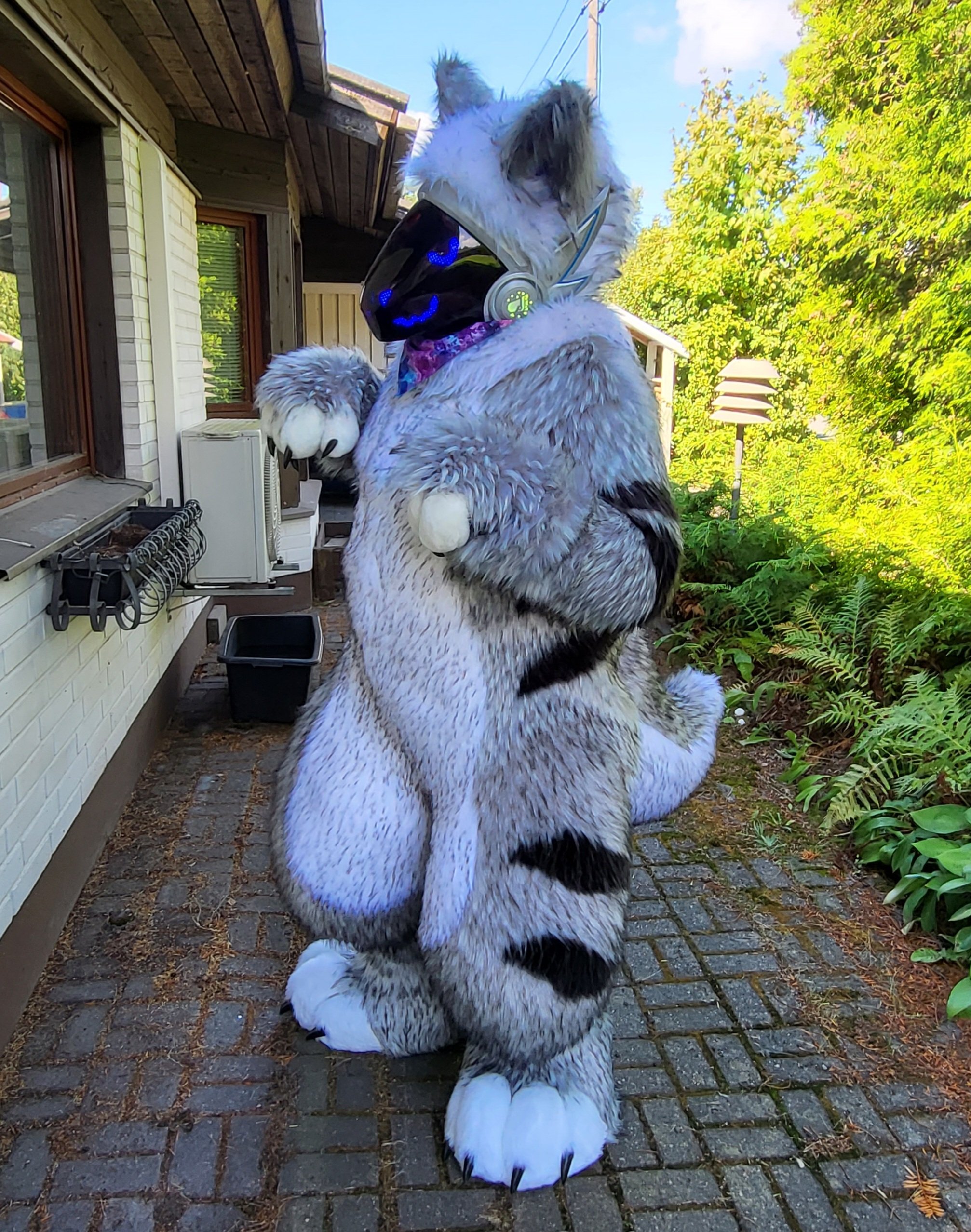 Nolla on X: Snuggletoaster :3 #protogen #fursuit #furry