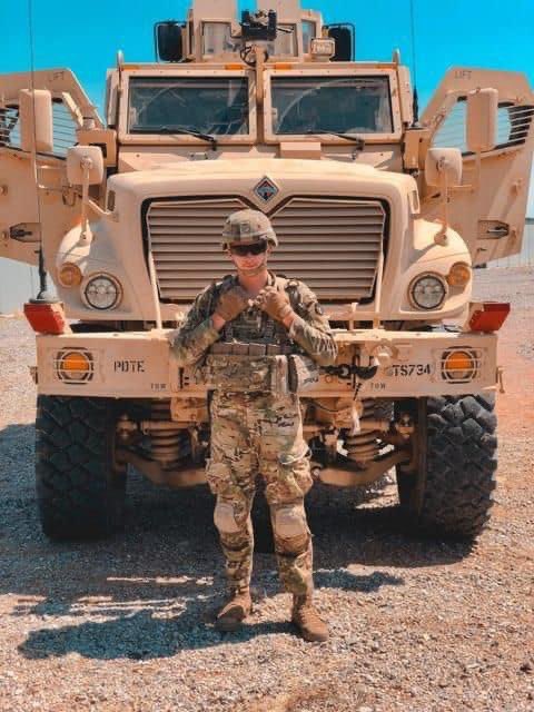 We know of one person rooting for the @nyjets today! 🏈 Austin Breitbach Breitbach interned for the NY Jets this past summer. In 2020, Breitbach deployed to Qatar as an infantryman and has served in the Iowa National Guard for the past six years! 🇺🇸