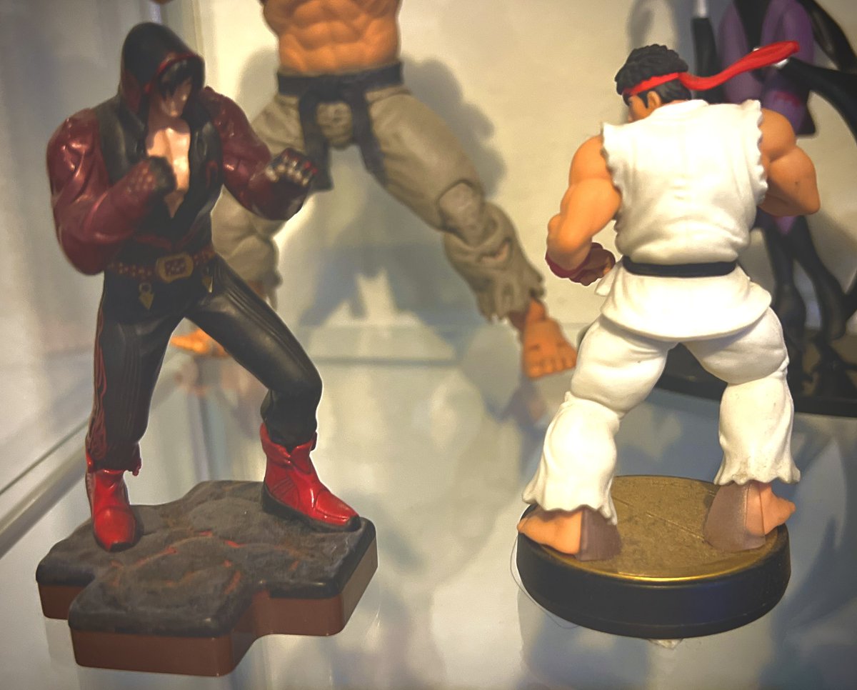 dopehmene's tweet photo. What move is Ryu about to do on Jin? https://t.co/BSiTt3QEKz