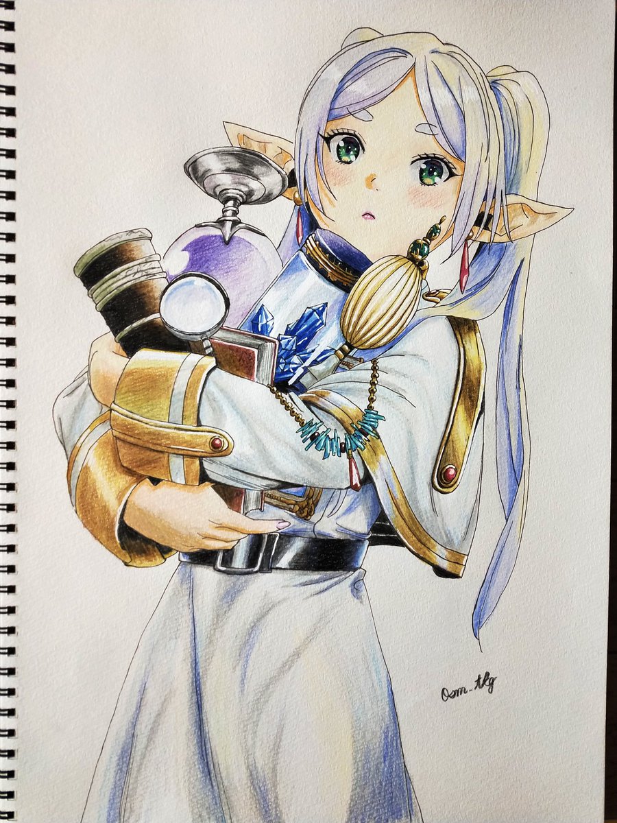 osm_tkg's tweet photo. #スケッチブックと色鉛筆
 #葬送のフリーレン
 #フリーレン
フリーレン描きました😊
原作漫画の挿絵に、オリジナルで着彩しました😊 https://t.co/v8G7255NJd