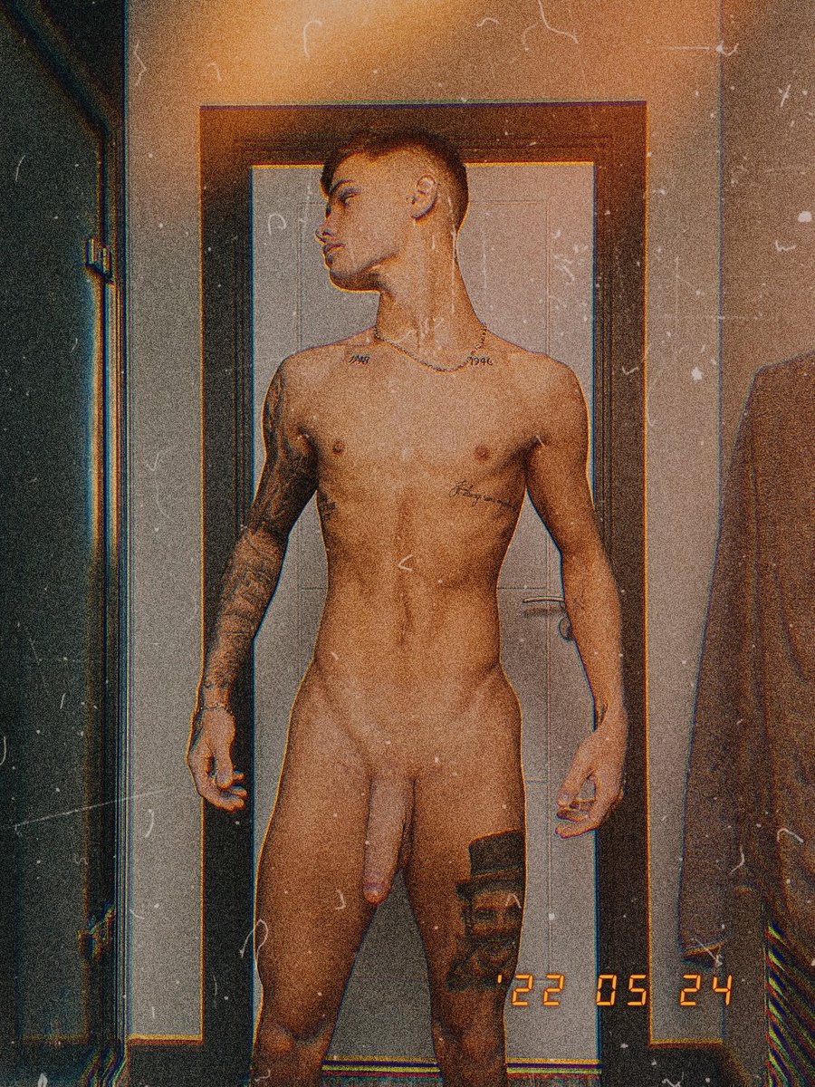 tattooedtwink69's tweet photo. Afternoon twitter 😈 https://t.co/N3PAPKe4Al