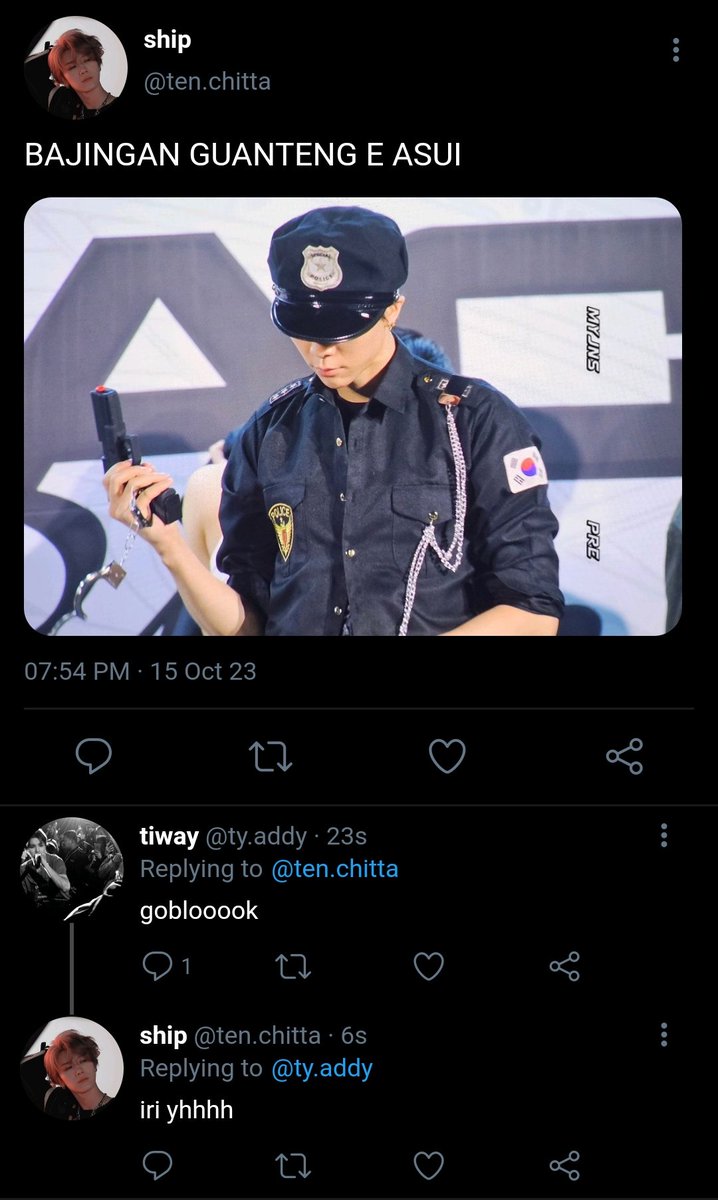 hooshikpom's tweet photo. johnten alternative universe.

— polisi flirting
a story by hooshikpom. https://t.co/BC3Ao219pX