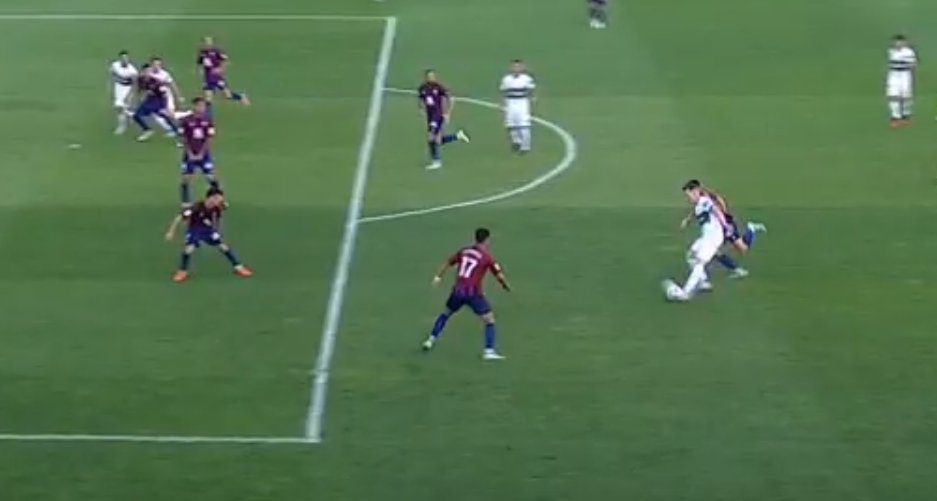 _ElcheCF_'s tweet photo. @elchecf No es fuera de juego!!!! https://t.co/uHJ5zuqqU5