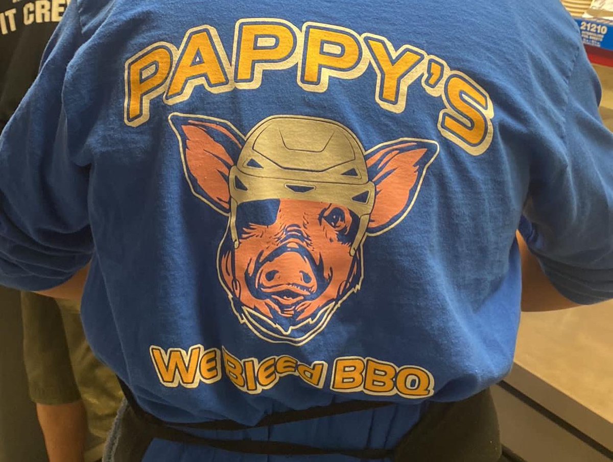 It’s that time of year! 🏒 

Let’s. Go. Blues! 💙

And y’all brought home a WIN last night! 🙌

#STLBlues #letsgoblues #stlproud #pappyssmokehouse #eatlocal #explorestlouis