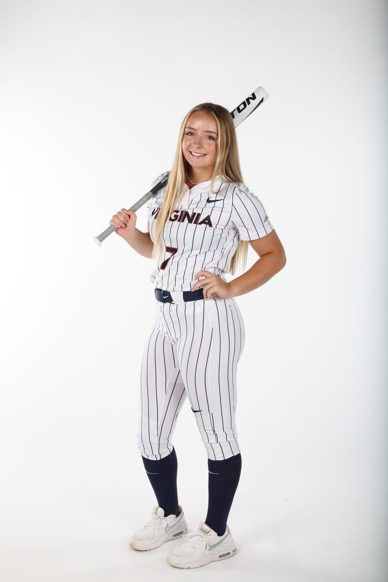 Great time this weekend on my <a href="/UVASoftball/">Virginia Softball</a> visit!! Loved touring grounds and learning the day-to-day life of a Hoo! Thank you <a href="/Coach_Jo4444/">Joanna Hardin</a> <a href="/CoachTylka/">Jeff Tylka</a> @catch42softball <a href="/JamieAllred24/">Jamie Allred</a> ! Go Hoos!! 🧡⚔️💙