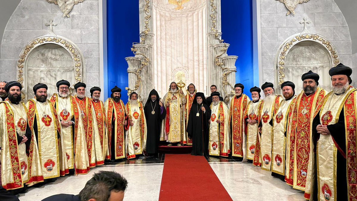 MorAphremII's tweet photo. ܠܬܫܒܘܚܬܐ ܘܐܝܩܪܐ ܘܗܕܪܐ ܘܪܘܡܪܡܐ ܕܬܠܝܬܝܘܬܐ ܩܕܝܫܬܐ 
For the Glory of God. 
Consecrating Mor Efrem (St. Aphrem) Church in Istanbul. The first church to be built in Turkey 🇹🇷 since the foundation of the republic in 1923. https://t.co/oHyNzfuyyG