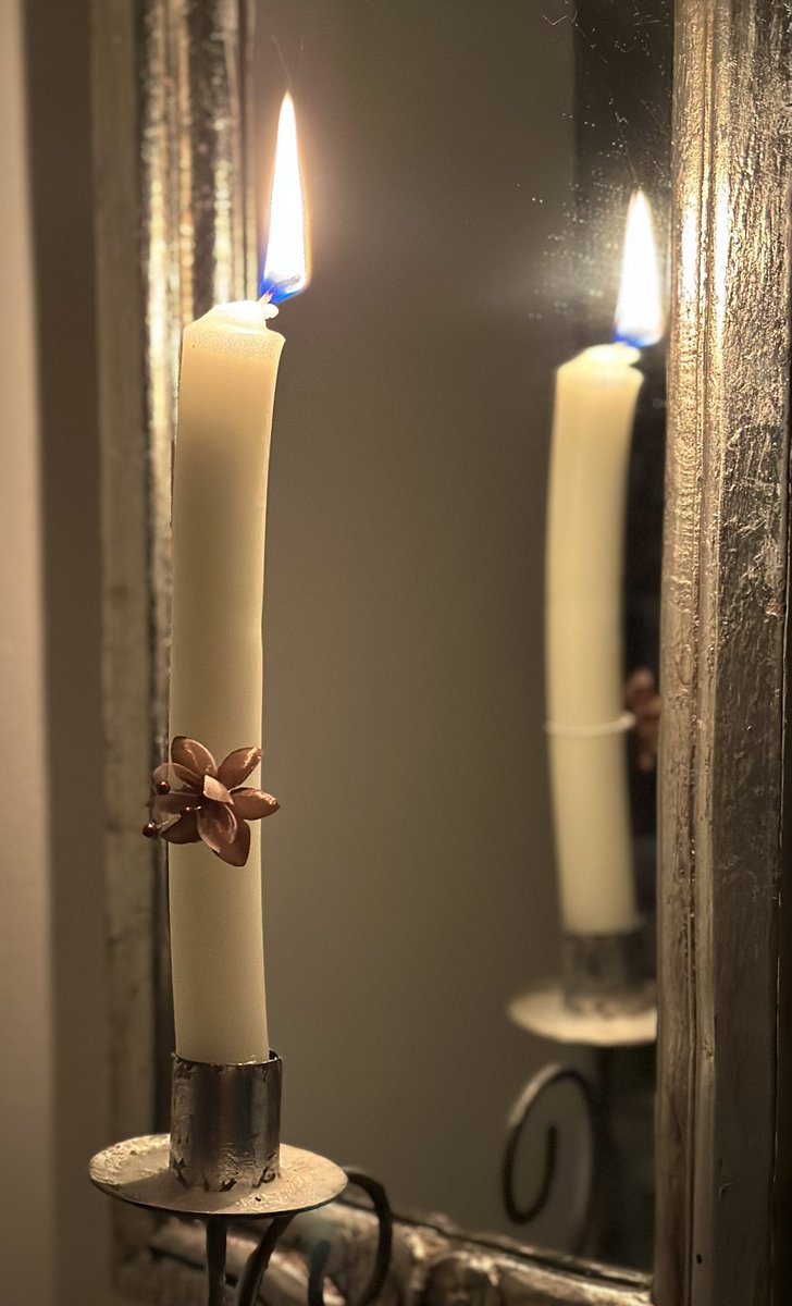 JaneyONY3's tweet photo. #WaveOfLight #BabyLossAwarenessWeek https://t.co/lrXDl2ffxU