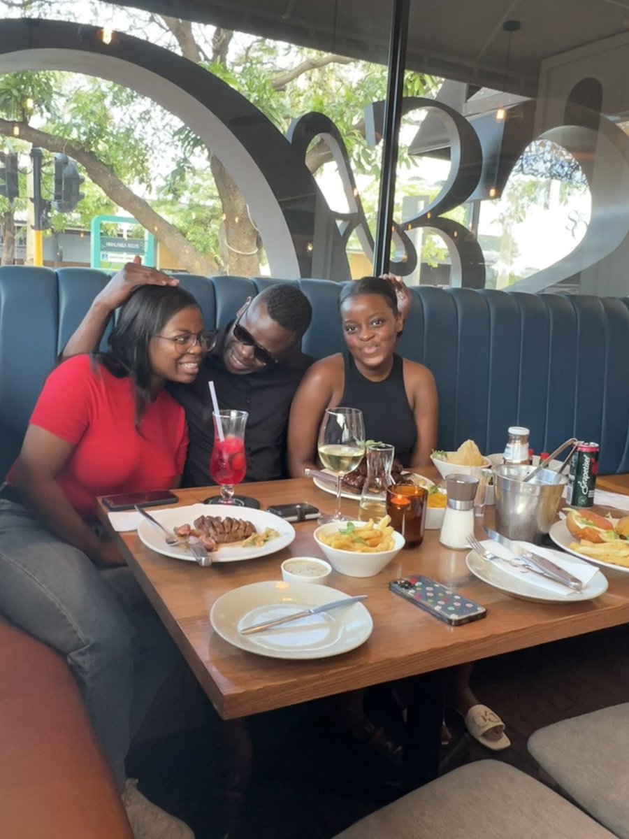 AlexMthiyane's tweet photo. Dad to the bone ❤️🍼🍏 #dadanddaughters #sunday #love #family #Mthiyane https://t.co/qmLhvtm4VG