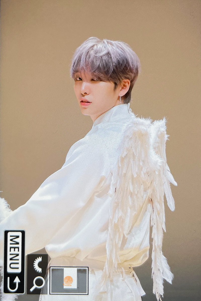 231015 디어마이뮤즈

이런 천사가 따라오라하면 냅다 따라감.

#원어스 #서호
#ONEUS #SEOHO
