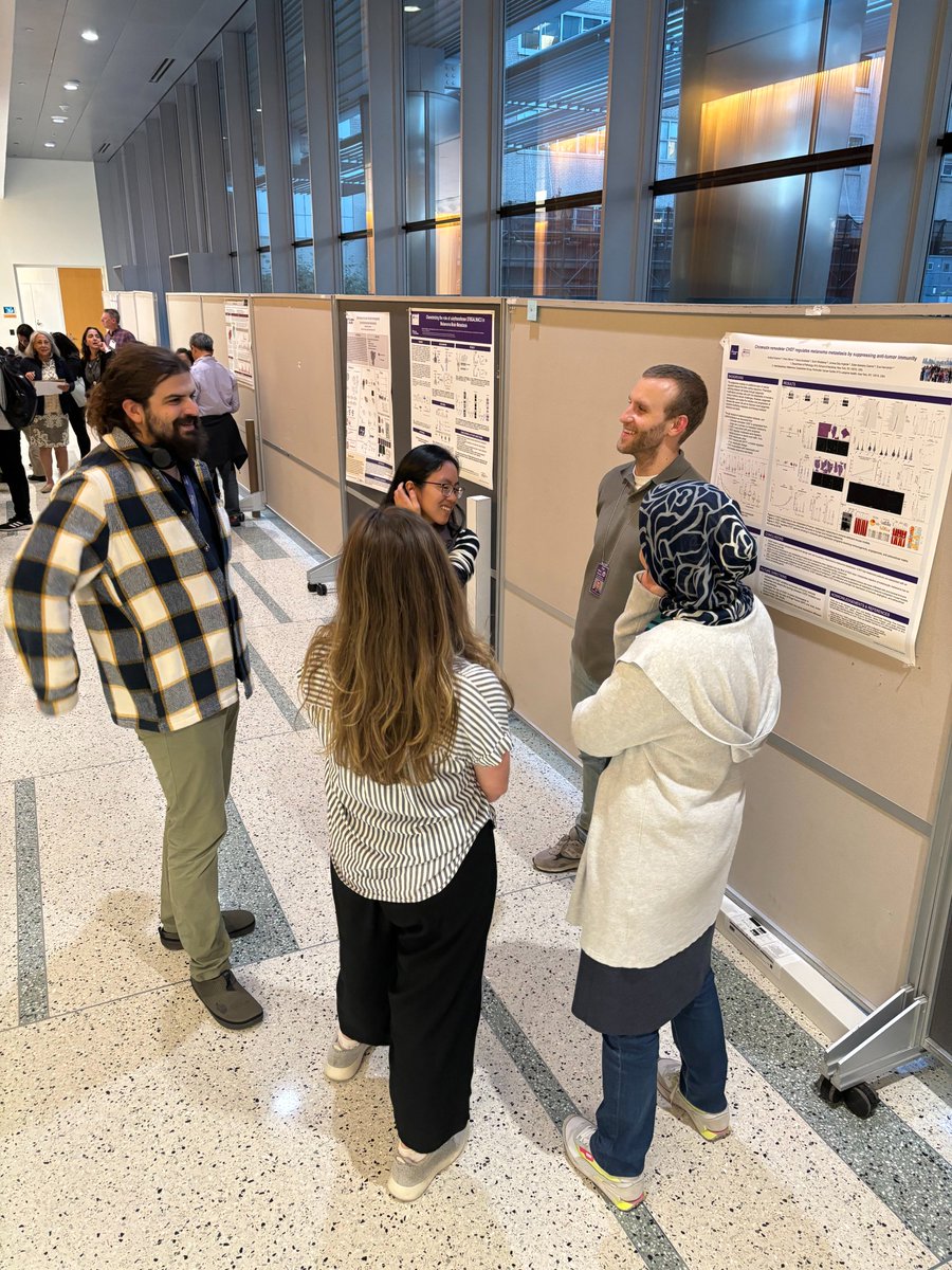 mariangles_gm's tweet photo. Our lab sharing our research and learning so much, personally and scientifically, in #MetNet2023 this last week. I feel extremely grateful particularly to the advocates who assisted and shared their stories reminding us why we do what we do. https://t.co/4xngFN3E02