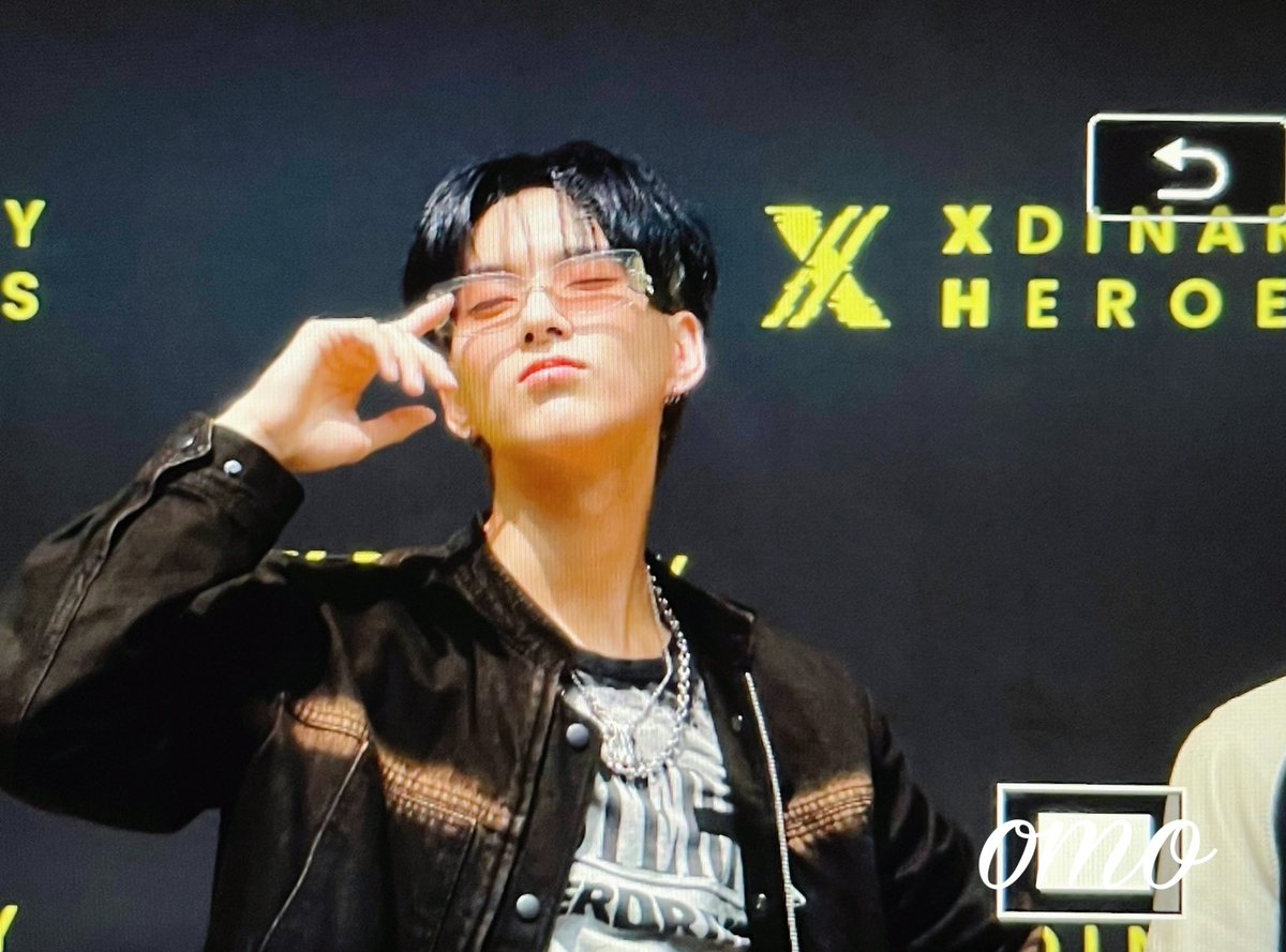 omo20611's tweet photo. 231015  잘 어울리네……
#엑스디너리히어로즈 #오드 #XdinaryHeroes #오승민 #Ode https://t.co/hyNazpKR61
