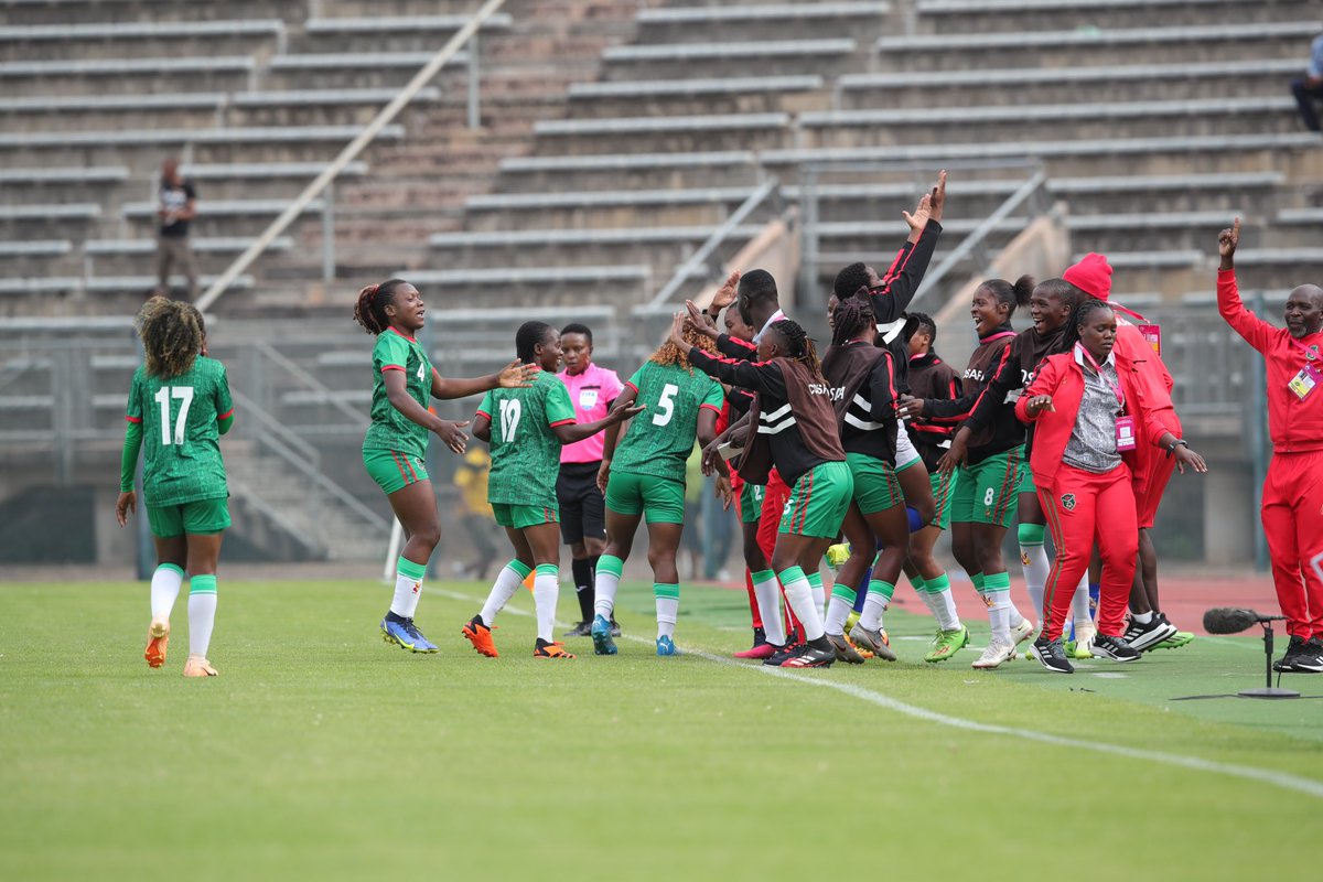 bbkigalifm's tweet photo. #CosafaCup2023 ||Women Final
🇿🇲Zambia 1-2 Malawi🇲🇼
⚽Phiri (p) 86' ||Simwaka 34', Thom 90+4'
Bwa mbere mu mateka ikipe y'igihugu ya Malawi yegukanye igikombe cy'akarere k'Afrika y'amajyepfo
Niyo COSAFA ya mbere haba mu bagabo n'abagore itashye muri Malawi
#SimplySports https://t.co/W2NCdo45Iq