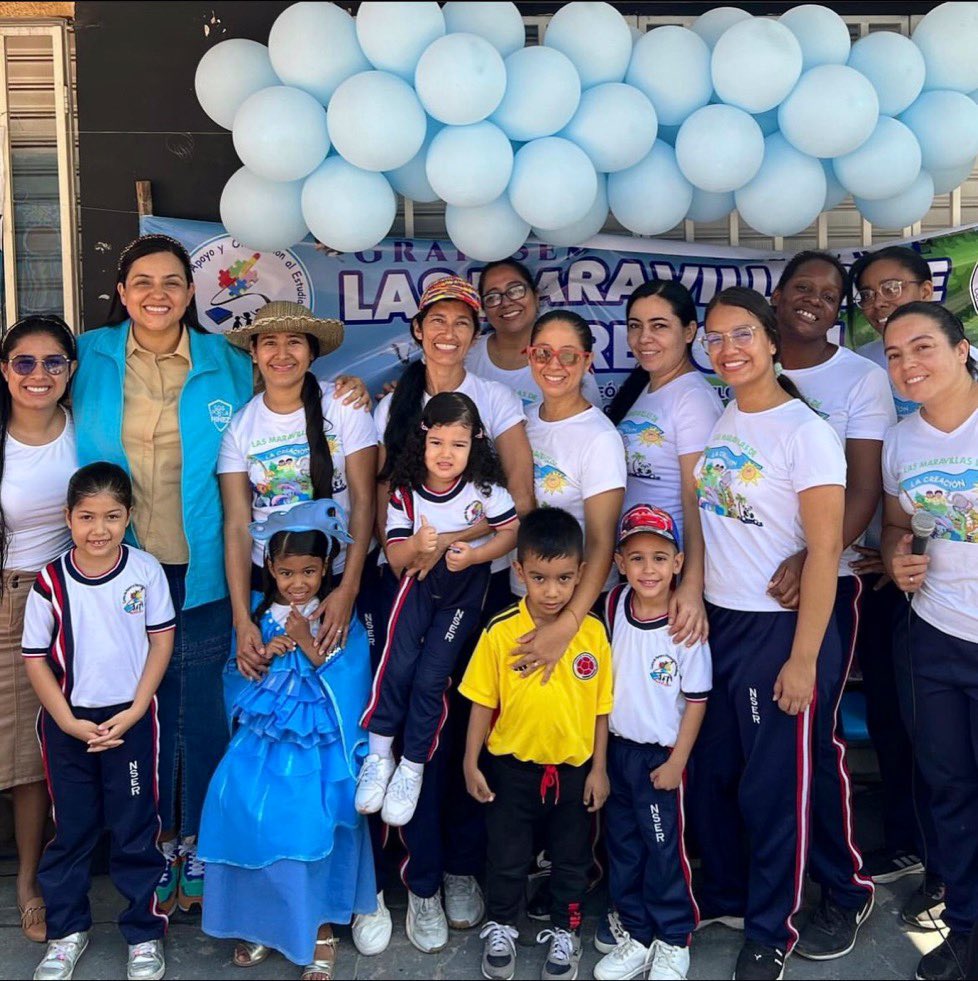 auraisabelgs's tweet photo. Alirio Mora tiene un liderazgo potente en favor de la niñez a través de María Elicenia, a ella y a cada niño mil gracias por la invitación a su programa ‘Las maravillas de la creación’.

Al final, los padres, sin que se los pidiera, se sumaron a mi campaña.

Solo gratitud. https://t.co/ugbX2Ikmx4
