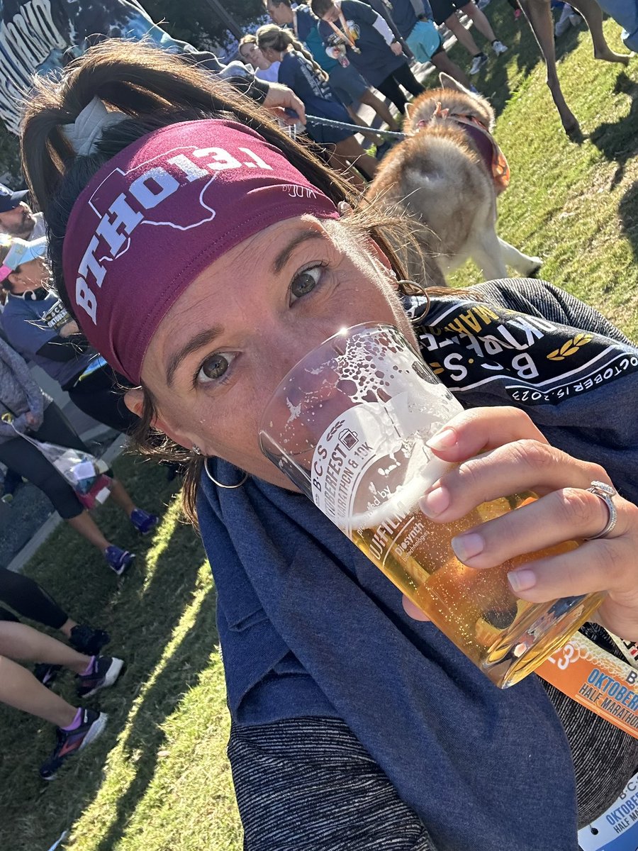 JannerShae's tweet photo. Itβs damn near perfect running weather today! 2nd place in my age group at the BCS Oktoberfest Half-marathon. Also, itβs day #308 of running at least a mile a day. ππ»ββοΈπ₯πΊ #runintexas https://t.co/lcSYh4slmY