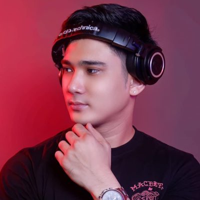 antonloon's tweet photo. #NewProfilePic https://t.co/1nVnOOQPTv