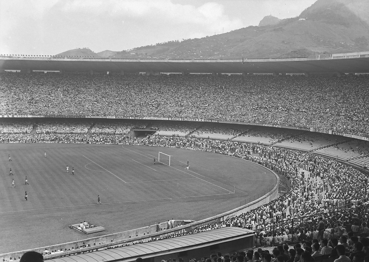 SurfingIndex's tweet photo. The biggest match attendance in an enclosed stadium ever recorded is 199,854 people. 

The 1950 FIFA World Cup match was played between Brazil and Uruguay at the Maracana Stadium in Rio, Brazil. 

#fifa #soccer #football #facts #news https://t.co/Ivbj0OGbXa