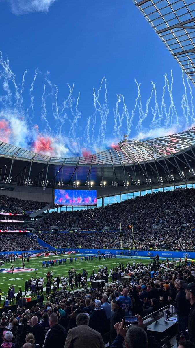 TheSpanishBowl's tweet image. 6️⃣1️⃣.0️⃣1️⃣1️⃣ espectadores

#NFLlondonGames 

🏈🇬🇧