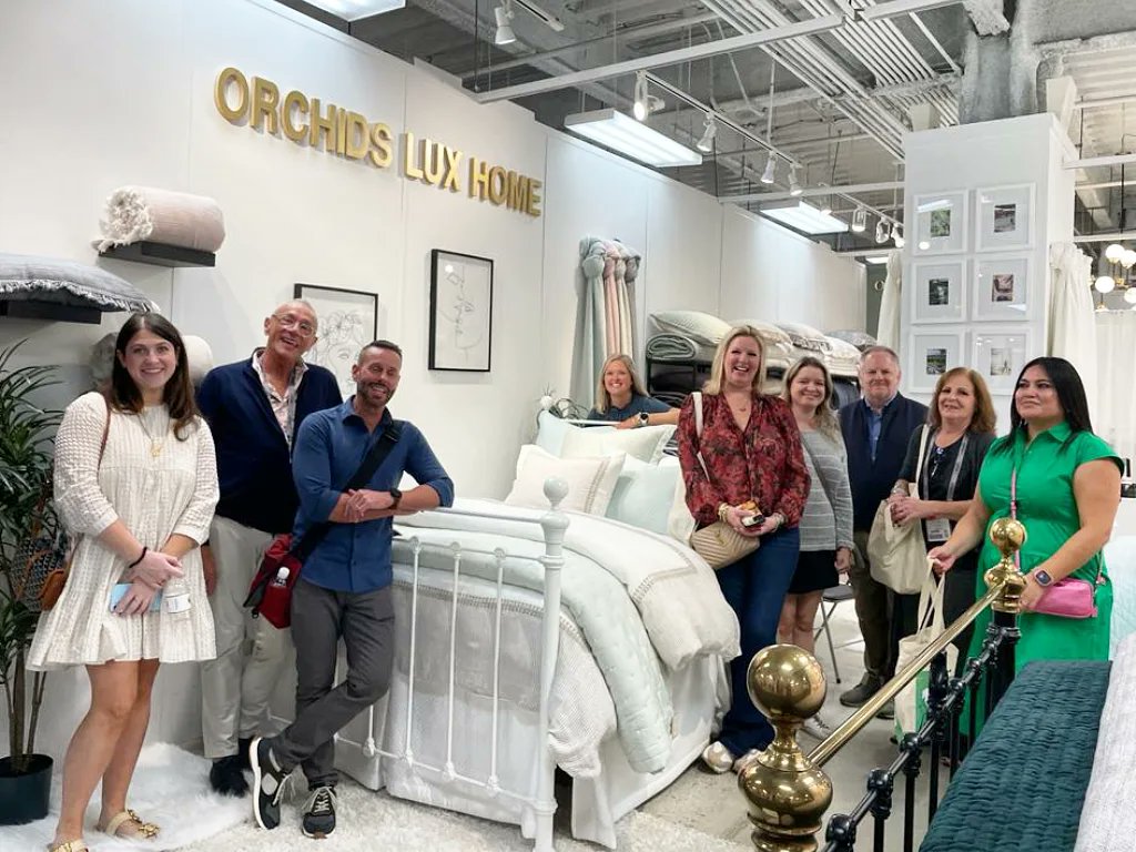 orchidsluxhome's tweet image. The smiles never stop at the @HPMarketNews @ANDMOREhpmkt 🌸! It was a pleasure to host these charming folks at our buzzing booth at the Suites at Market Square G1019.
..
#orchidsluxhome #hpmkt #designonhpmkt