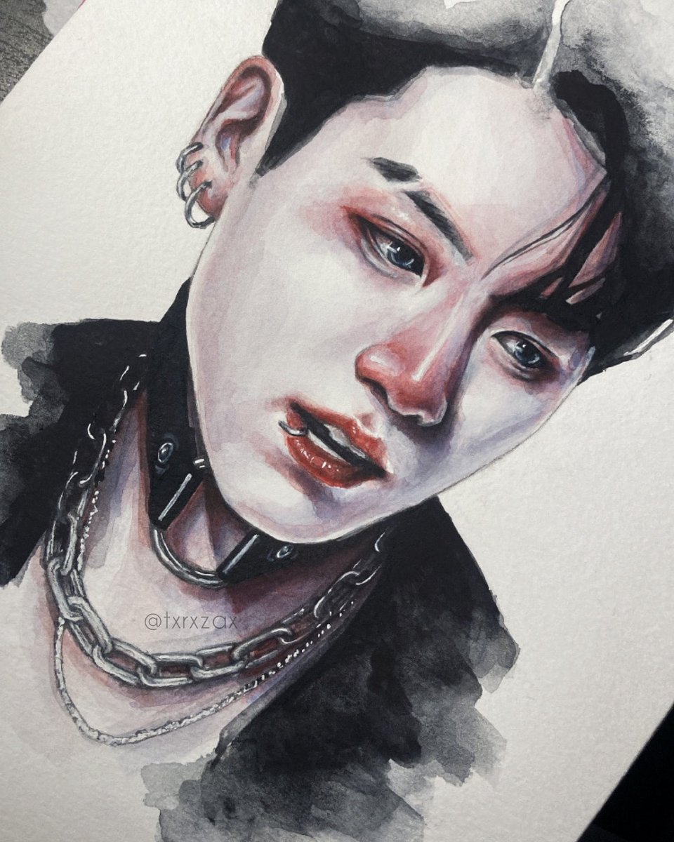txrxzax's tweet photo. eyebrow slit 🤟🏻#jungkook when? https://t.co/NF56NsDc83