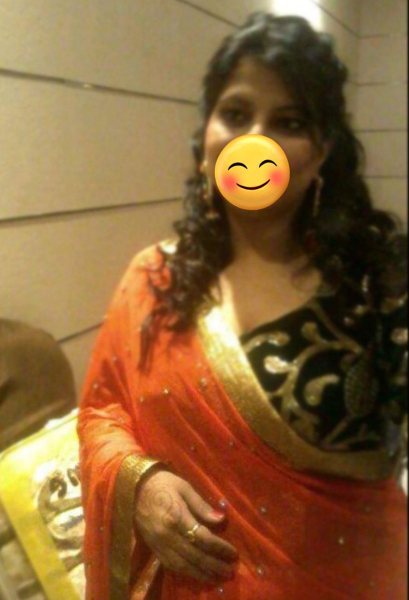 imamtasharma's tweet photo. Let's kick off the #NineDaysNavratriColors trend. 🥰 

Day 1 is all about the vibrant orange! 

Share your pics and spread the joy!

📸 #NavratriVibes 
#Day1Orange #FestiveVibes https://t.co/yGH43SiB22