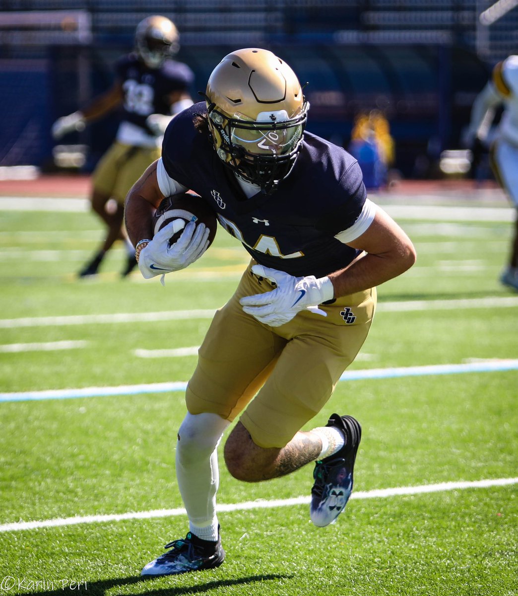 JCU JV vs BW📸🏈⚡️💙 <a href="/JCUFootball/">John Carroll Football</a> 
flickr.com/photos/perifam…