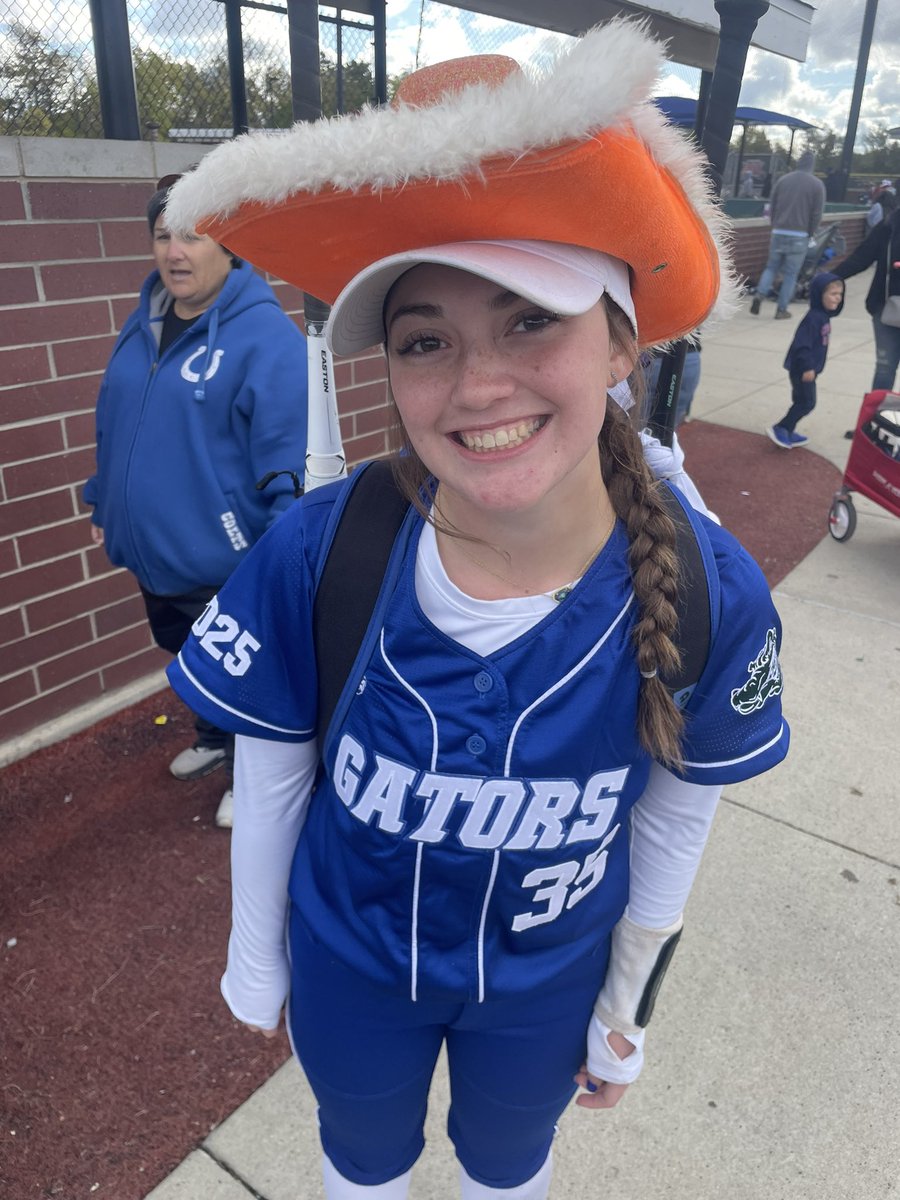 INGatorsCraft's tweet photo. MVP goes to @phelansloaner. Phelan got her first career hit today!!! So proud of her :) https://t.co/8RBkShE3Bi