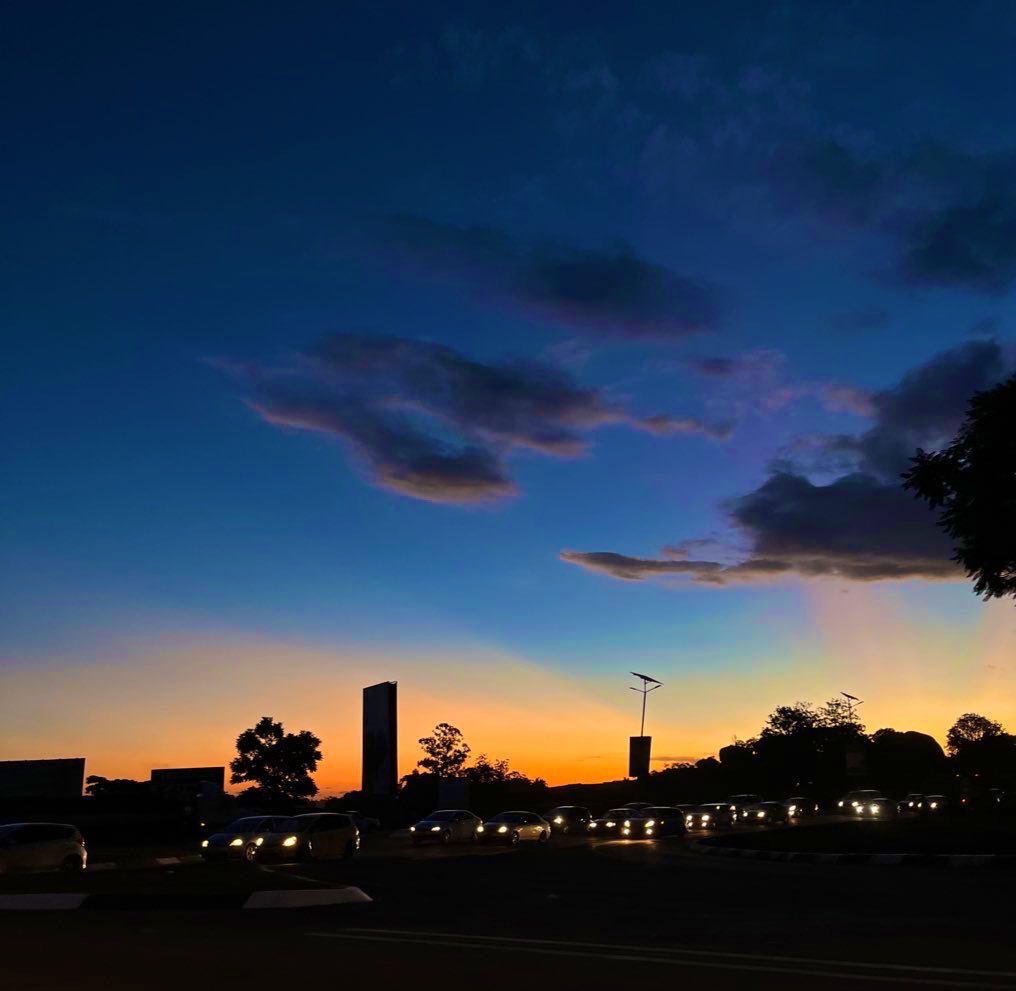 x__kaj's tweet photo. ♥️🇿🇼🌅✨ https://t.co/fFHAaoPIax