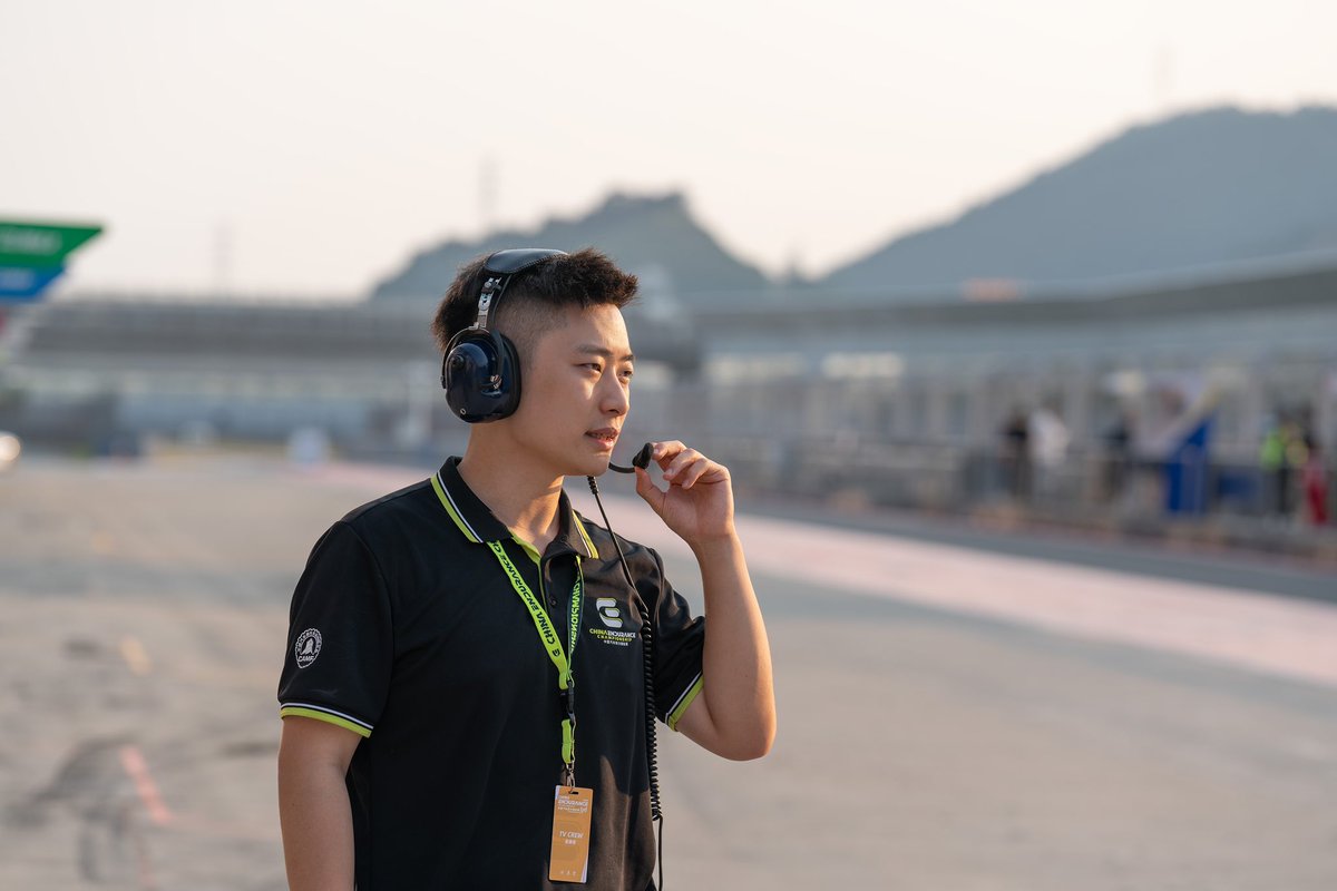 Chester117 tweet media