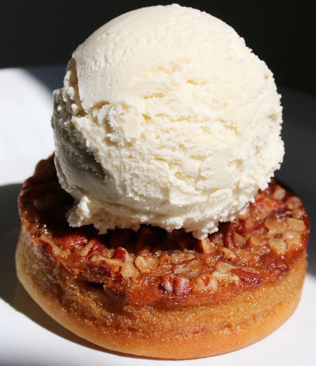 humphryslocombe tweet media