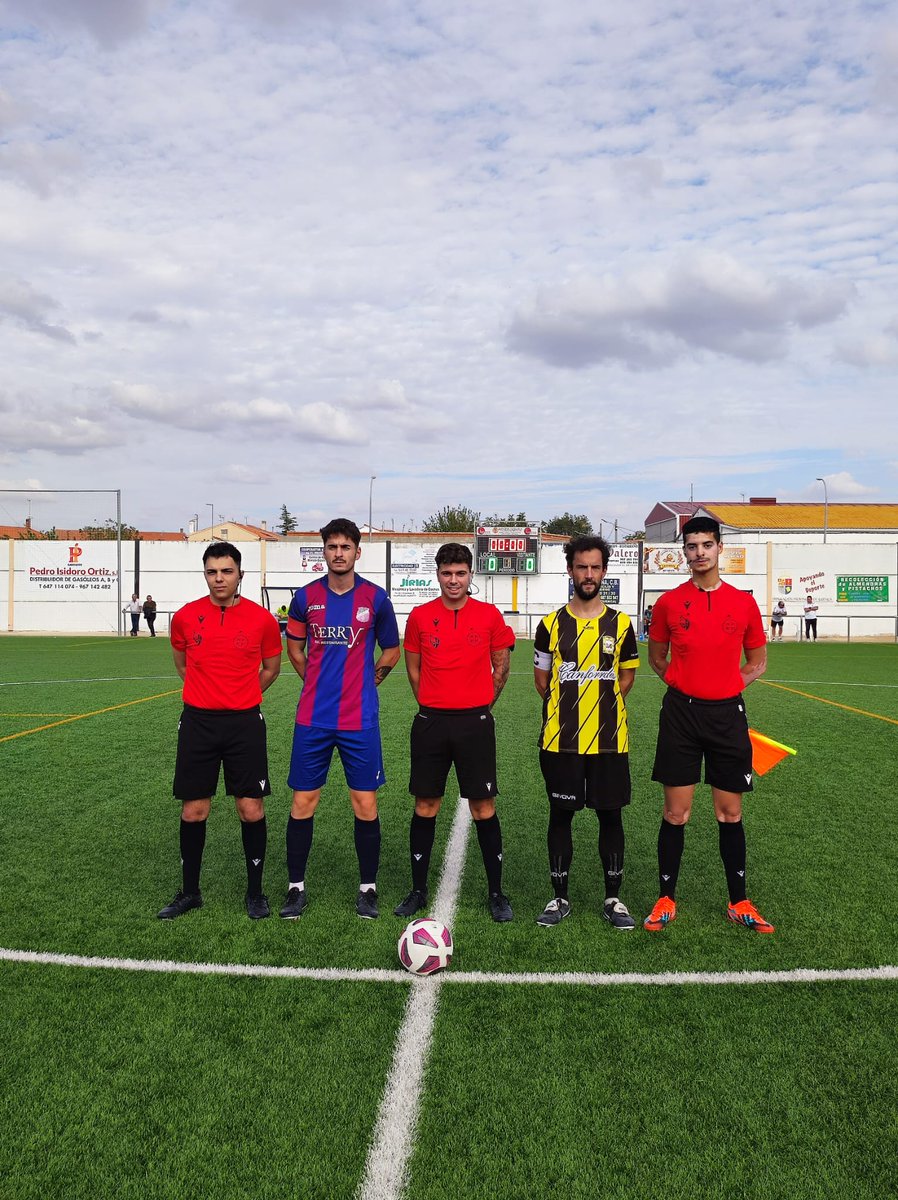 manchegoprov's tweet photo. Al descanso victoria por 1-0, marcó Ángel Zarza https://t.co/cgUtzjVbQY