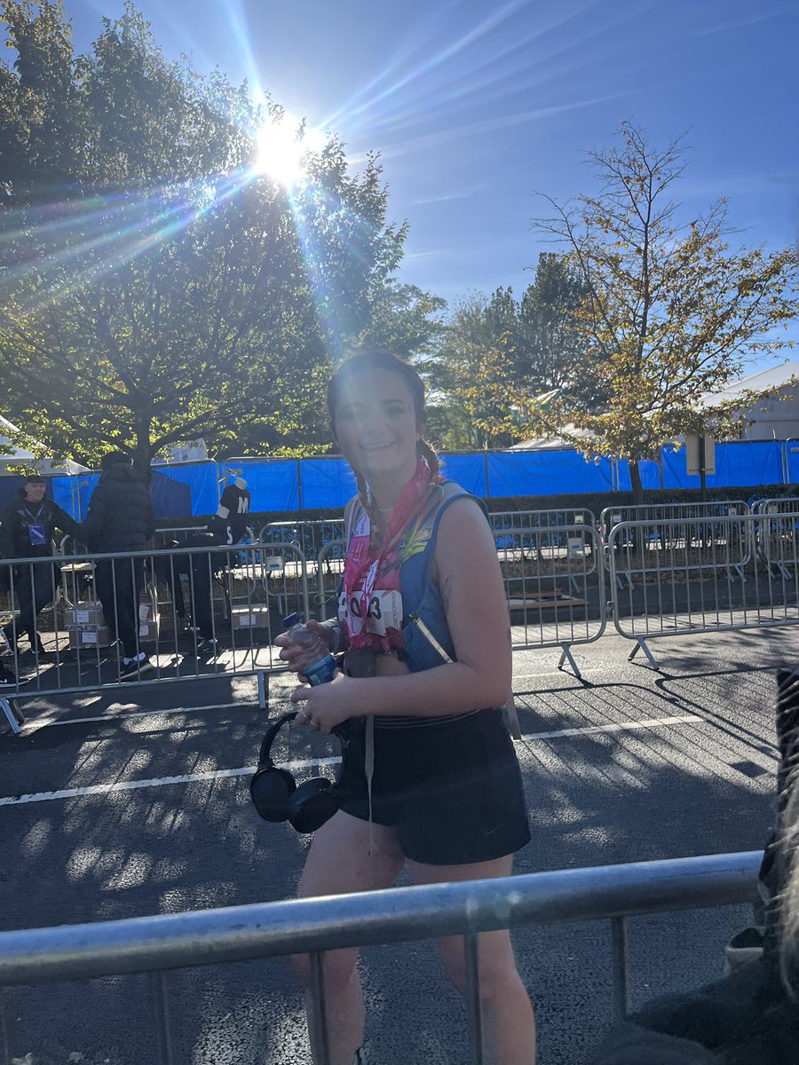 beth_runsfar's tweet photo. YORK MARATHON COMPLETED!!!🏃🏻‍♀️🏃🏻‍♀️🏃🏻‍♀️🏃🏻‍♀️🏃🏻‍♀️ 

@runforall @YorkshireMara https://t.co/jVFs6Egatt