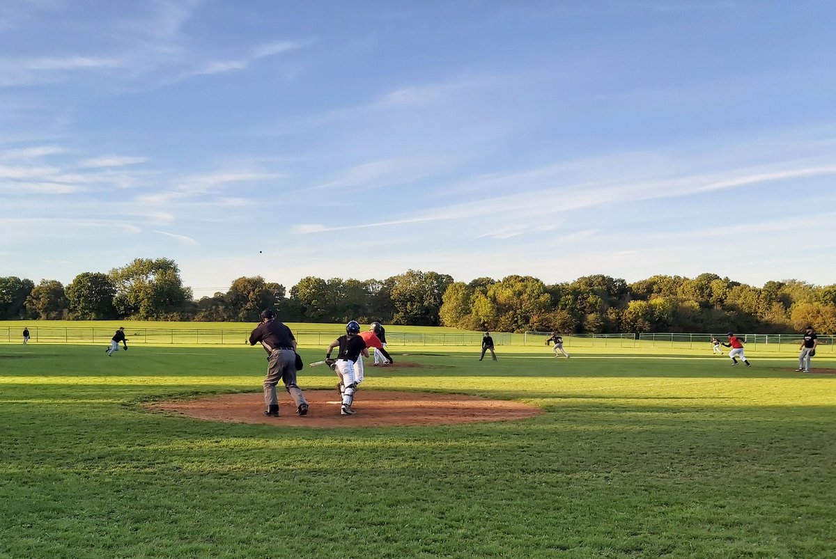 The Final of the 2023 #HunlockSeries is underway. Big Red Machine 🆚️ Black Barracudas Best-of-5 series