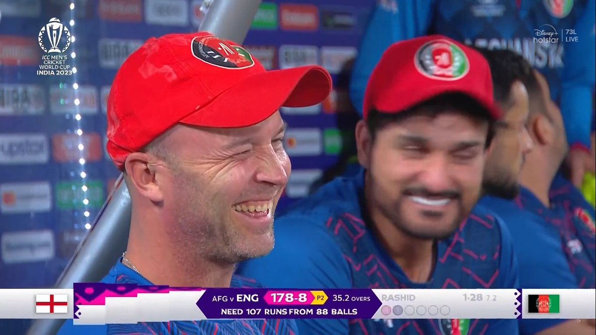 RoshanKrRaii's tweet photo. Appreciation post for Jonathon Trott

When all other former players refused to coach Afghanistan because of Taliban and less pay cheque, he stepped up and said, wont let a wonderful team be without a coach. 

Live your moment, Jonathon. 

#ENGvsAFG https://t.co/A0f0pALgPX