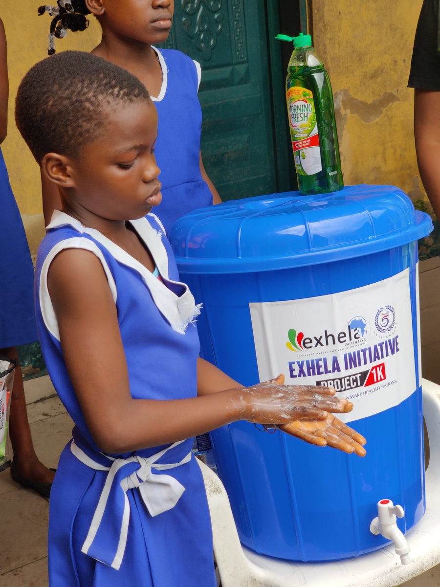 ExhelaI's tweet photo. The easiest way germs get into our body is through unclean hands, which is why we must inculcate the habit of regular handwashing.

Here are pictures from our school health education campaign.
#Project1K
#GlobalHandwashingDay
#GlobalHandwashingDay2023
#GlobalGoals 
#SDGs https://t.co/qGCB63J8dC