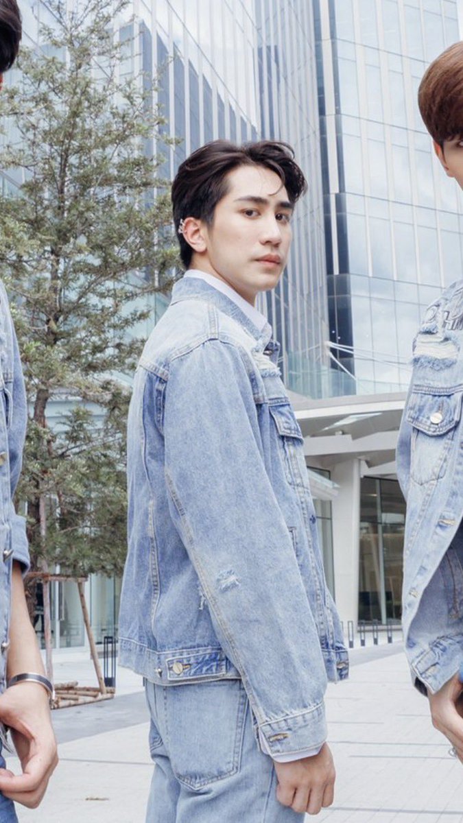 Toemae_iii's tweet image. หล่อมากเทพบุตรลงดินหรือป่าว😭#ManGuMagazineXSnapProject #GuideKantapon #GuideKC #ไกด์กันต