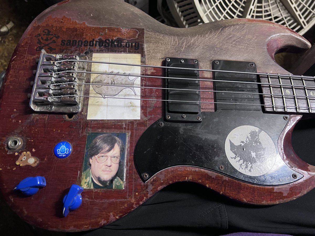 RayFarrellCA's tweet image. Playing #wattfrompedro Gibson bass for #PsingPsongPsung band prac i could get used to short scale bass