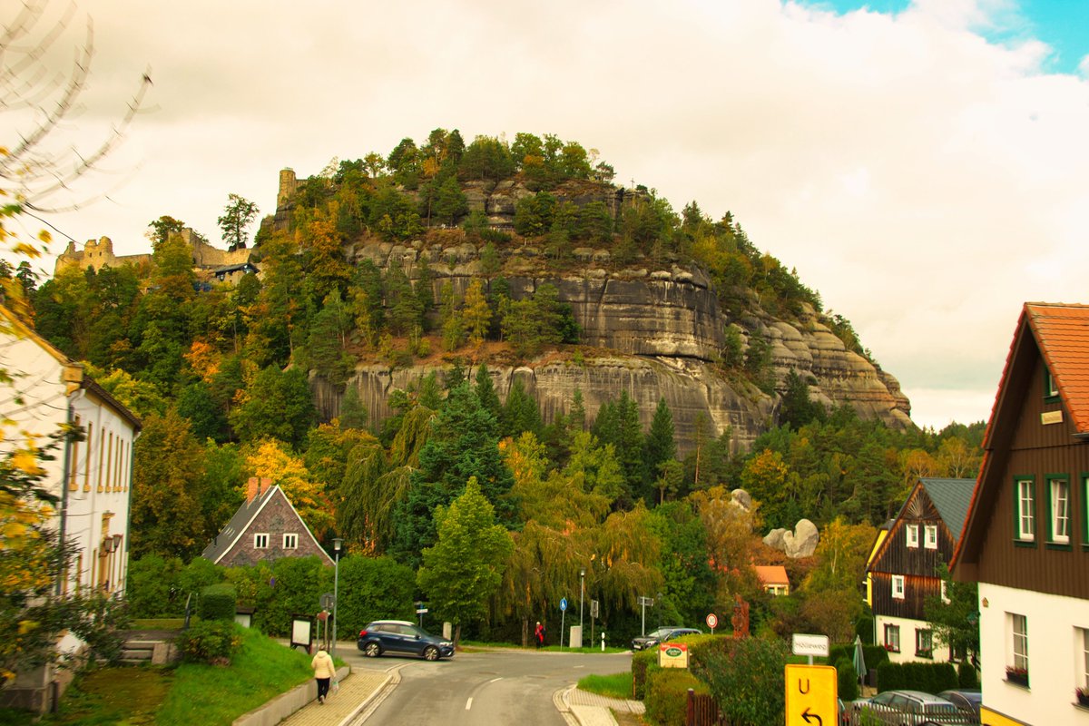 PhotoWxd's tweet photo. Ausflug ins Zittauer Gebirge #zittauergebirge #sachsen #oberlausitz #jonsdorf #oybin #waltersdorf https://t.co/5lC8oPg5bx