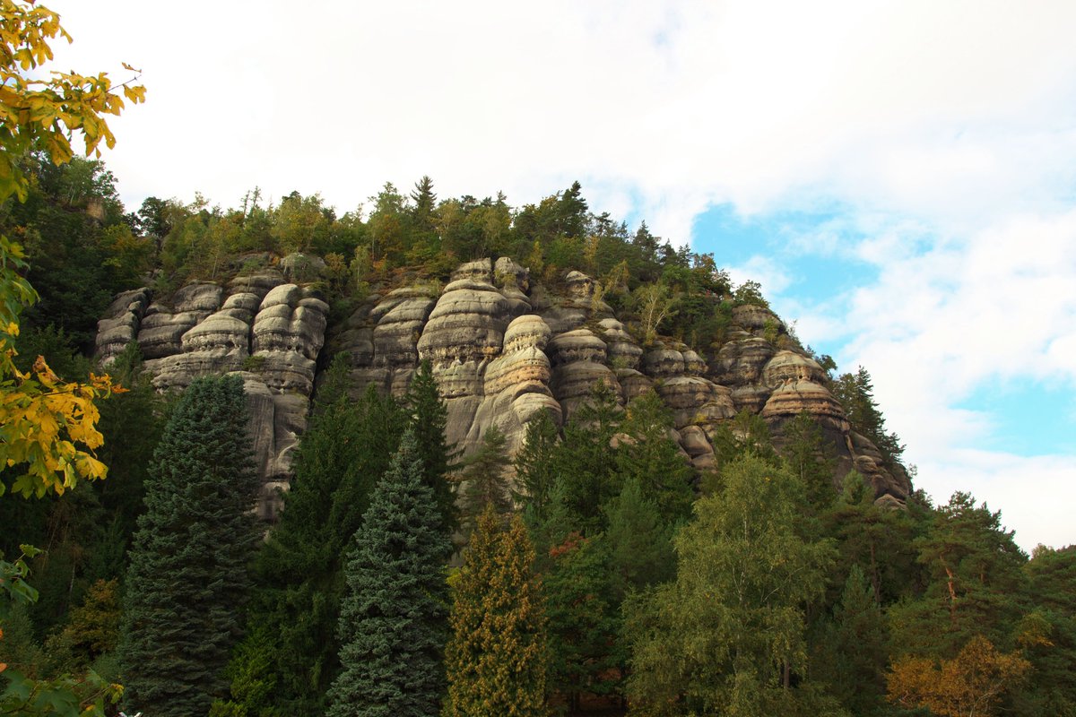 PhotoWxd's tweet photo. Ausflug ins Zittauer Gebirge #zittauergebirge #sachsen #oberlausitz #jonsdorf #oybin #waltersdorf https://t.co/5lC8oPg5bx