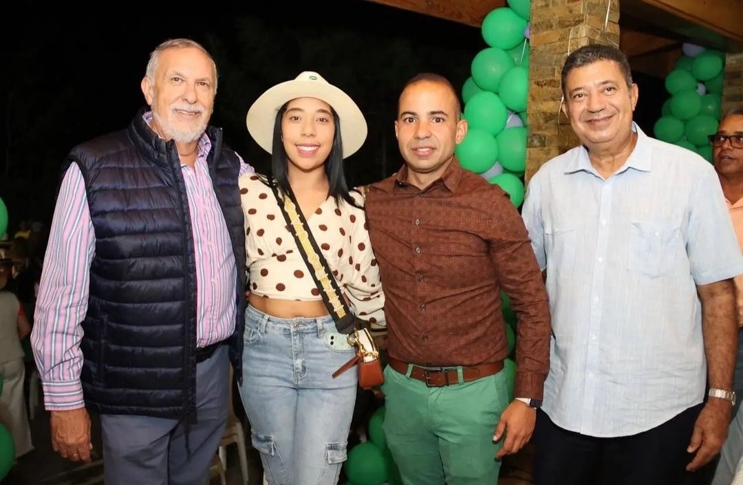 rafadiputa2's tweet photo. Anoche fuimos participes del gran apoyo que recibió nuestro amigo Paul Piña Baez, quién sin lugar a dudas será el próximo Director Distrital de Tireo.

Agradecer el gran respaldo recibido a nuestra candidatura, asegurándonos que Tireo también desea un Diputado del Pueblo. https://t.co/SPTdPcdAWL