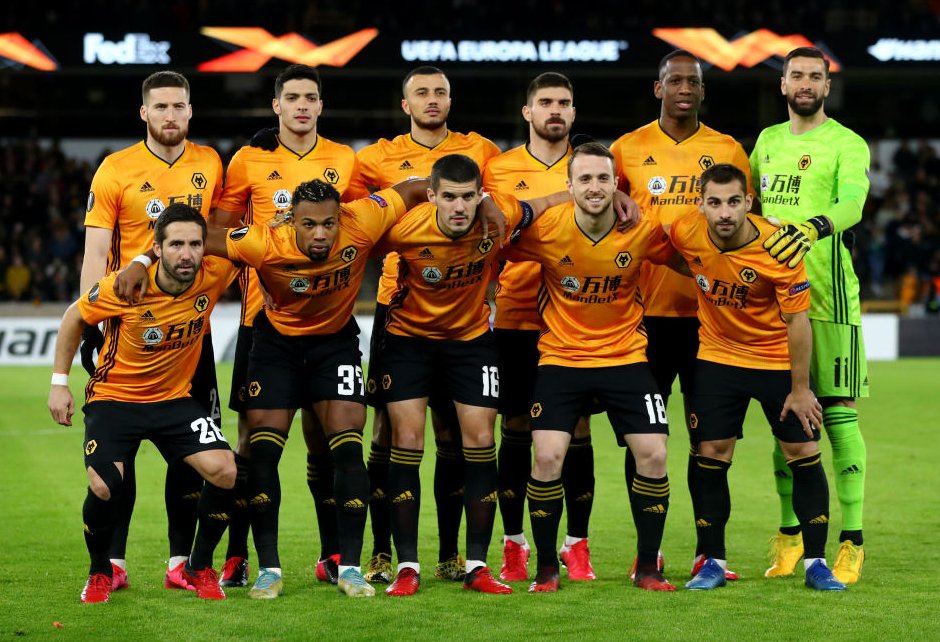 ChristopherWWFC's tweet photo. Nuno's dream team played almost 60 games in 2019/20. We played a full strength team pretty much every game. We beat Besiktas away on the Thursday, then 3 days later beat Man City on their own turf, and we never complained about the fixture schedule once. Great memories!. 🐺 #wwfc https://t.co/SUfSQfKrcE