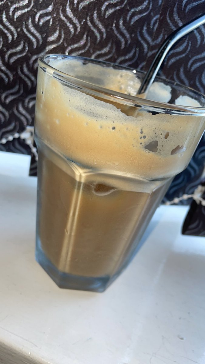 MrsJina2's tweet photo. First attempt at making iced coffee.
I could have done with some shortbread biscuits or ice-glazed doughnuts.
Verdict: 6.5/10
#CoffeeTime #IcedCoffee #CoffeeLover #CoffeeTherapy #HaveABreak #HaveACoffee https://t.co/qDyPIW1z9v