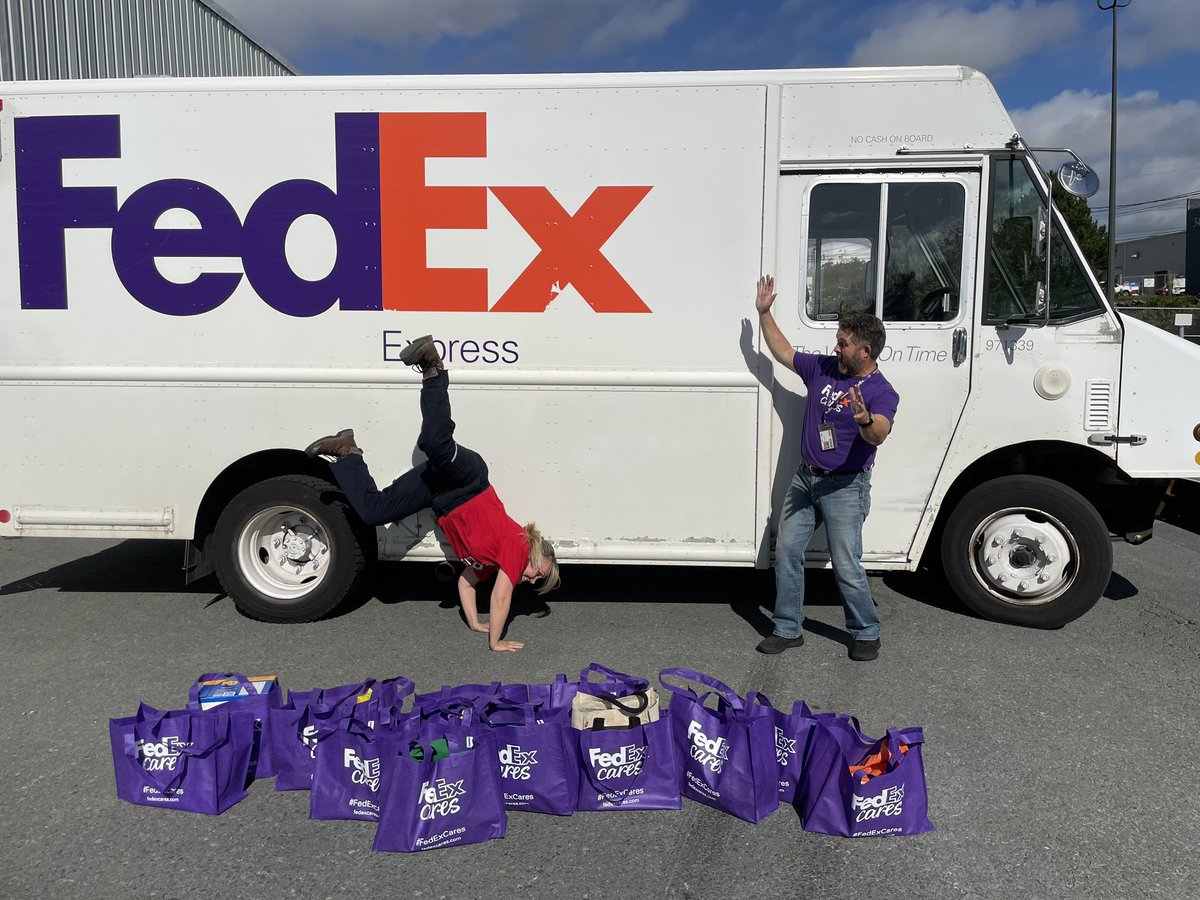 CorkeryTony's tweet photo. Fun collecting- 38KG &amp; $120 in cash! Please share, we are in contest to win $5K for a local charity!
#FedExCares, #FedExTotes and @FedEx Cares purple totes program! Team FedEx Dartmouth Location: Dart Nova Scotia, #2 members Tony Corkery and Rose Seaboyer, 12 totes,For Feed N.S.! https://t.co/Nbck8AGp1D