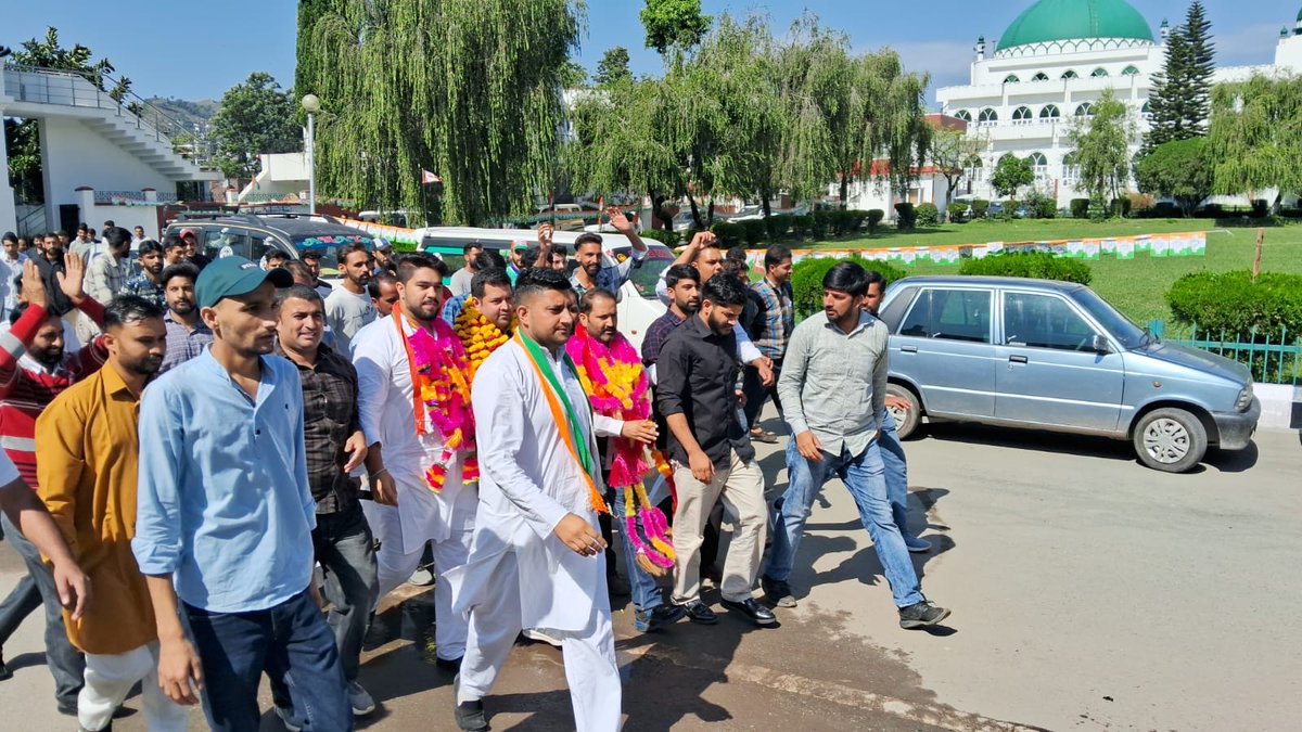AmitSyal_INC's tweet photo. Had an incredible time connecting with the vibrant minds and dedicated workers of Congress at our recent get-together in Rajouri (J&K).
Stimulating discussions, shared visions, and a powerful sense of unity. Together, we're shaping a brighter future.
#CongressConnect #Inspired https://t.co/9QD1ktDHDN